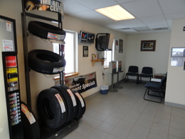 Countyline Automotive Auto Repair Lobby